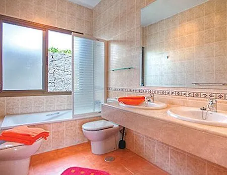 Βίλα Playa Blanca Sleeps 6 Wifi *